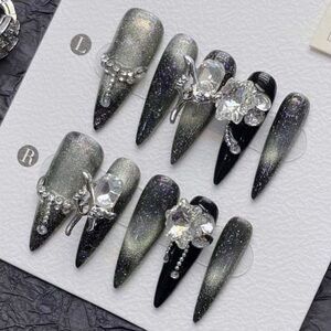 Press-on Nails Set ✨